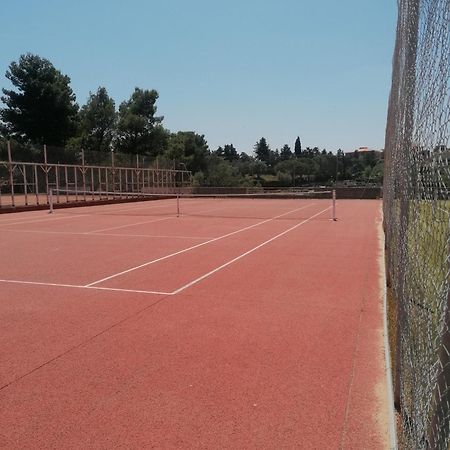Appartement Zen A Frejus Avec Jardin, Piscine, Tennis, Proche Mer Экстерьер фото